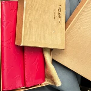 Louis Vuitton Vibrant Red Card Holder